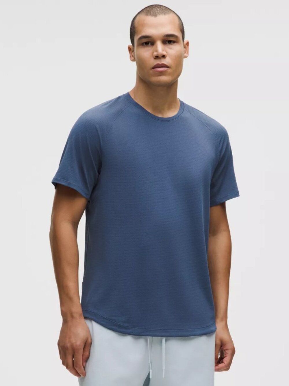 *NWT Lululemon Men's License to Train Short-Sleeve Shirt - Blue Twill